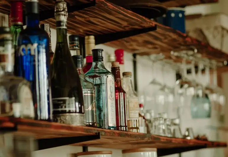 how to setup a home bar